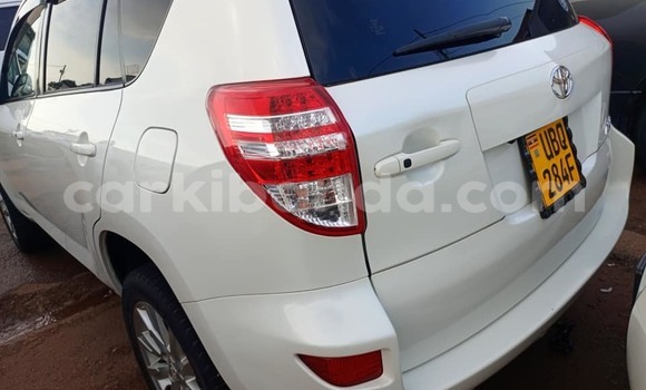 Acheter Occasion Voiture Toyota Corolla Blanc à Apac, Nord Acheter Occasion Voiture Toyota Corolla Blanc à Apac, Nord