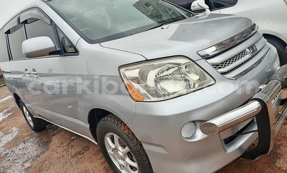 Gura Yakoze Toyota Noah Other Imodoka i Bugembe mu Eastern