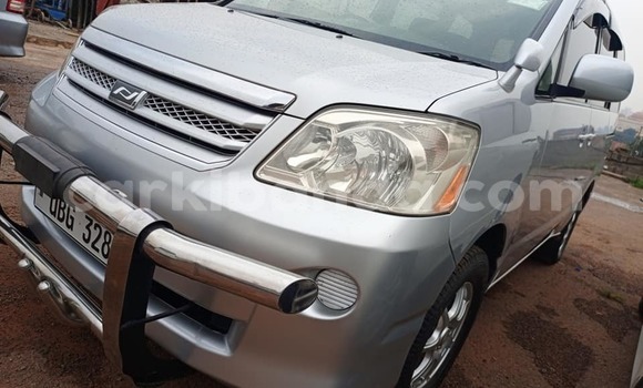Acheter Occasion Voiture Toyota Noah Autre à Bugembe, Est Acheter Occasion Voiture Toyota Noah Autre à Bugembe, Est