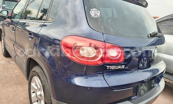 Acheter Occasion Voiture Volkswagen Tiguan Noir à Bombo, Central Acheter Occasion Voiture Volkswagen Tiguan Noir à Bombo, Central