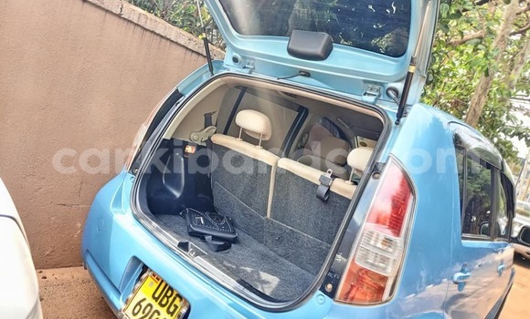 Acheter Occasion Voiture Toyota Passo Bleu à Bombo, Central Acheter Occasion Voiture Toyota Passo Bleu à Bombo, Central
