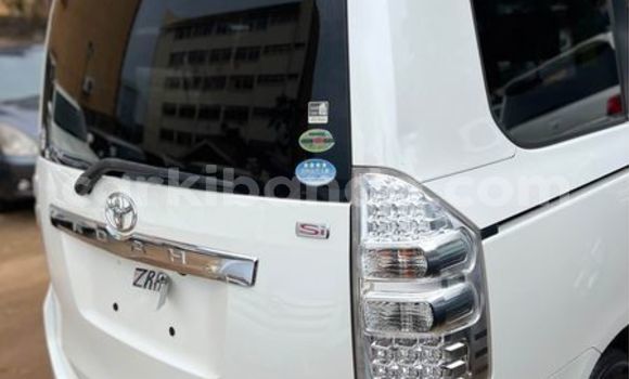 Acheter Occasion Voiture Toyota Noah Autre à Kampala, Ouganda Acheter Occasion Voiture Toyota Noah Autre à Kampala, Ouganda