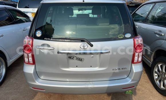 Acheter Occasion Voiture Toyota Raum Autre à Kampala, Ouganda Acheter Occasion Voiture Toyota Raum Autre à Kampala, Ouganda