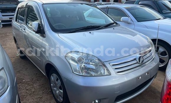 Acheter Occasion Voiture Toyota Raum Autre à Kampala, Ouganda Acheter Occasion Voiture Toyota Raum Autre à Kampala, Ouganda