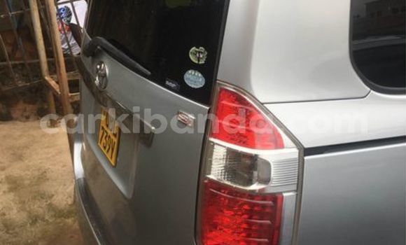 Acheter Occasion Voiture Toyota Noah Autre à Kampala, Ouganda Acheter Occasion Voiture Toyota Noah Autre à Kampala, Ouganda
