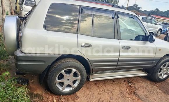 Gura Yakoze Toyota RAV4 Other Imodoka i Kampala mu Uganda