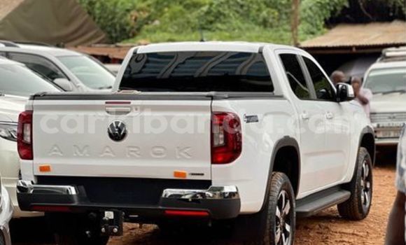 Acheter Occasion Voiture Volkswagen Amarok Blanc à Kampala, Ouganda Acheter Occasion Voiture Volkswagen Amarok Blanc à Kampala, Ouganda
