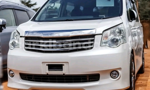 Buy Used Toyota Noah White Car in Kampala in Uganda