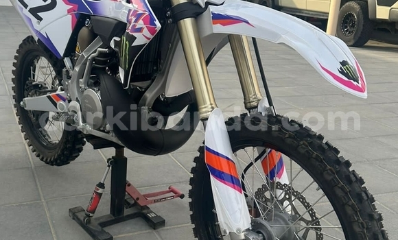 Buy Used Yamaha YZ White Bike in Kampala in Uganda