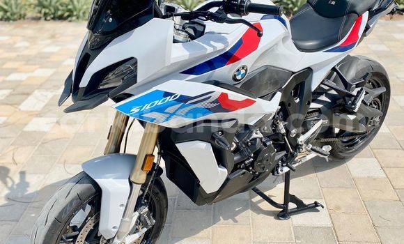 Buy Used BMW S 1000 White Bike in Kampala in Uganda Buy Used BMW S 1000 White Bike in Kampala in Uganda
