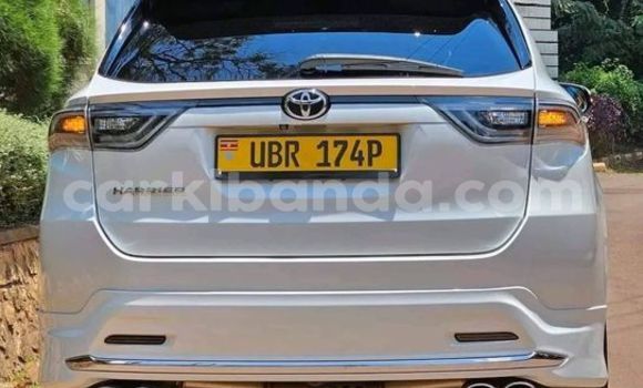 Gura Yakoze Toyota Harrier Other Imodoka i Kampala mu Uganda Gura Yakoze Toyota Harrier Other Imodoka i Kampala mu Uganda