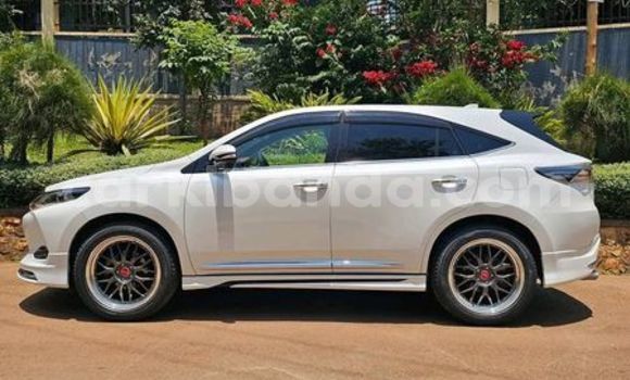 Gura Yakoze Toyota Harrier Other Imodoka i Kampala mu Uganda Gura Yakoze Toyota Harrier Other Imodoka i Kampala mu Uganda