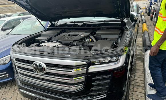 Buy New ZX Landmark Black Car in Busia in Uganda Buy New ZX Landmark Black Car in Busia in Uganda