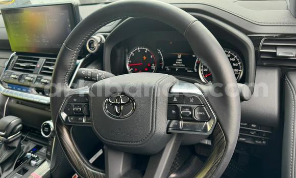 Buy New ZX Landmark Black Car in Busia in Uganda Buy New ZX Landmark Black Car in Busia in Uganda