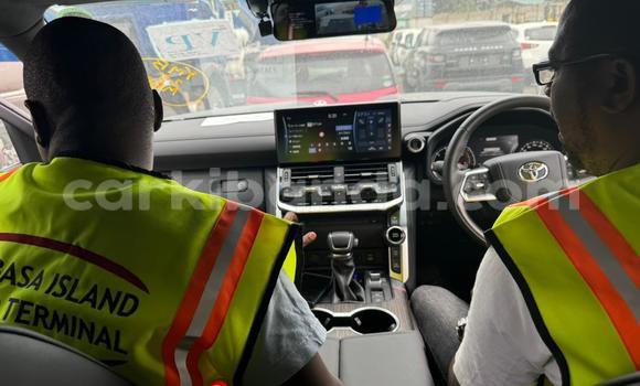 Buy New ZX Landmark Black Car in Busia in Uganda Buy New ZX Landmark Black Car in Busia in Uganda