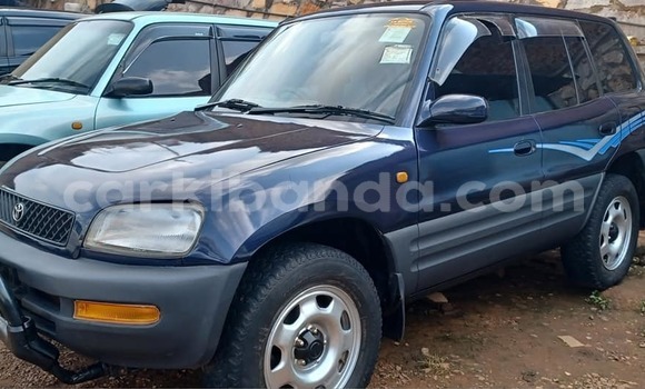 Acheter Occasion Voiture Toyota RAV4 Noir à Kampala, Ouganda Acheter Occasion Voiture Toyota RAV4 Noir à Kampala, Ouganda