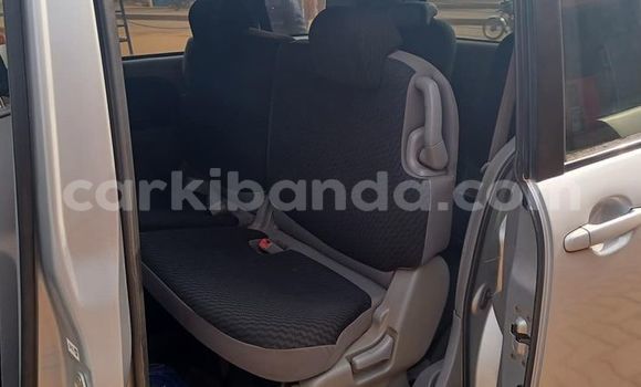 Acheter Occasion Voiture Toyota Sienta Autre à Bombo, Central Acheter Occasion Voiture Toyota Sienta Autre à Bombo, Central