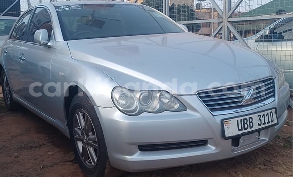 Nunua Ilio tumika Toyota Mark X Nyingine Gari ndani ya Bombo nchini Kati