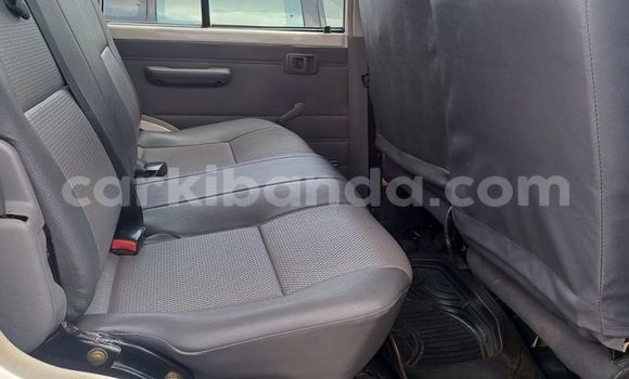 Buy Used Toyota Land Cruiser Prado White Car in Bugiri in Eastern Buy Used Toyota Land Cruiser Prado White Car in Bugiri in Eastern