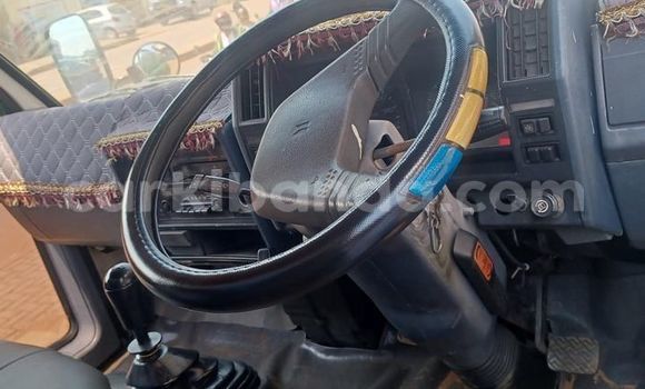 Acheter Occasion Utilitaire Isuzu FTR 850 Bleu à Bundibugyo, Occidental Acheter Occasion Utilitaire Isuzu FTR 850 Bleu à Bundibugyo, Occidental