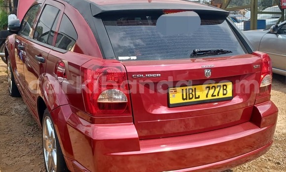 Acheter Occasion Voiture Dodge Caliber Rouge à Bombo, Central Acheter Occasion Voiture Dodge Caliber Rouge à Bombo, Central