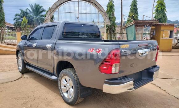 Nunua Imported Toyota Hiluxe Revo Nyingine Gari ndani ya Kampala nchini Uganda Nunua Imported Toyota Hiluxe Revo Nyingine Gari ndani ya Kampala nchini Uganda