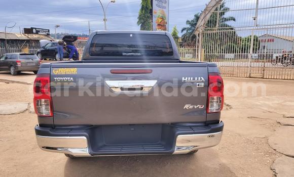 Nunua Imported Toyota Hiluxe Revo Nyingine Gari ndani ya Kampala nchini Uganda Nunua Imported Toyota Hiluxe Revo Nyingine Gari ndani ya Kampala nchini Uganda