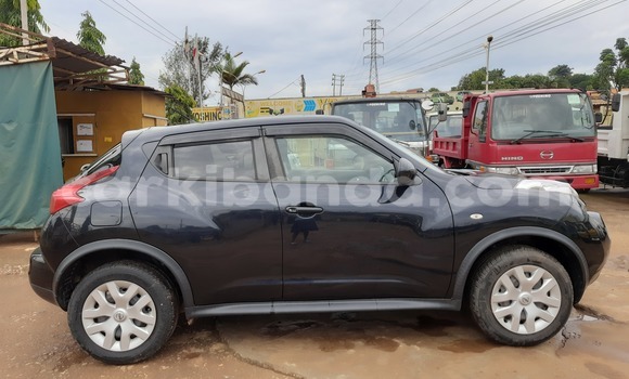 Nunua Imported Nissan Juke Nyeusi Gari ndani ya Kampala nchini Uganda Nunua Imported Nissan Juke Nyeusi Gari ndani ya Kampala nchini Uganda