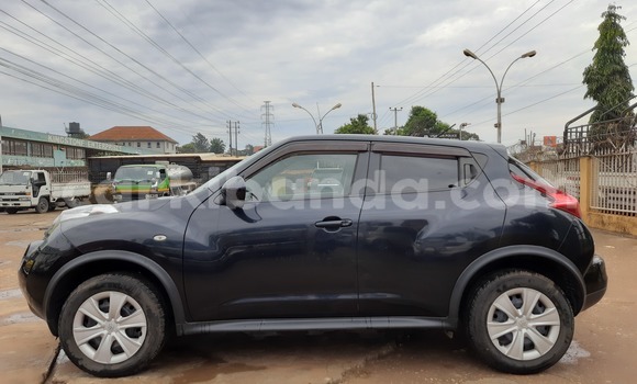 Nunua Imported Nissan Juke Nyeusi Gari ndani ya Kampala nchini Uganda Nunua Imported Nissan Juke Nyeusi Gari ndani ya Kampala nchini Uganda