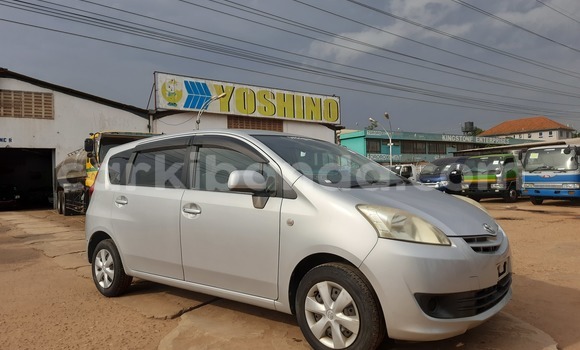 Acheter Import Voiture Toyota Passo Sette Gris à Kampala, Ouganda Acheter Import Voiture Toyota Passo Sette Gris à Kampala, Ouganda