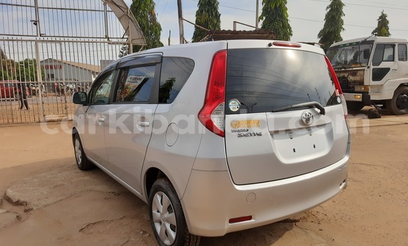 Acheter Import Voiture Toyota Passo Sette Gris à Kampala, Ouganda Acheter Import Voiture Toyota Passo Sette Gris à Kampala, Ouganda