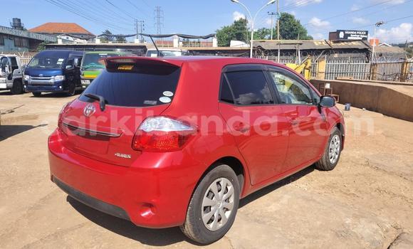 Acheter Import Voiture Toyota Auris Rouge à Kampala, Ouganda Acheter Import Voiture Toyota Auris Rouge à Kampala, Ouganda