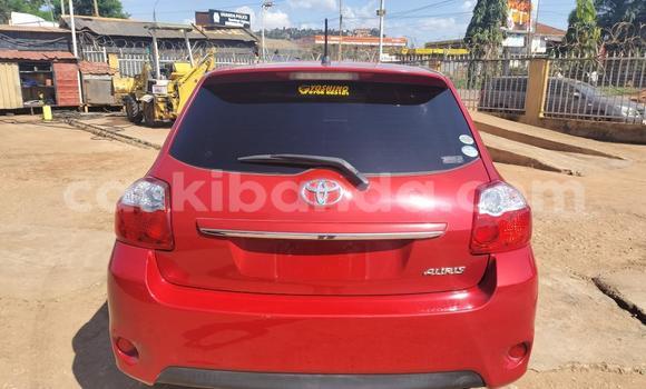 Acheter Import Voiture Toyota Auris Rouge à Kampala, Ouganda Acheter Import Voiture Toyota Auris Rouge à Kampala, Ouganda