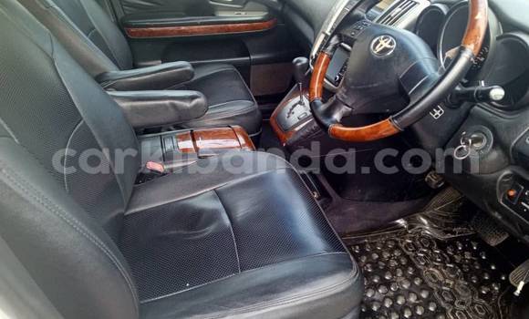 Acheter Occasion Voiture Toyota Harrier Blanc à Bombo, Central Acheter Occasion Voiture Toyota Harrier Blanc à Bombo, Central