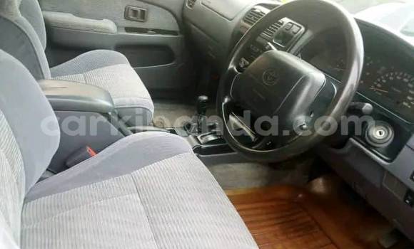 Acheter Occasion Voiture Toyota Surf Blanc à Arua, Ouganda Acheter Occasion Voiture Toyota Surf Blanc à Arua, Ouganda