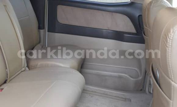 Acheter Occasion Voiture Toyota Alphard Blanc à Bombo, Central Acheter Occasion Voiture Toyota Alphard Blanc à Bombo, Central