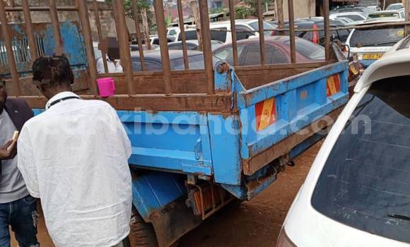 Buy Used Isuzu Impulse Blue Car in Bugiri in Eastern Buy Used Isuzu Impulse Blue Car in Bugiri in Eastern