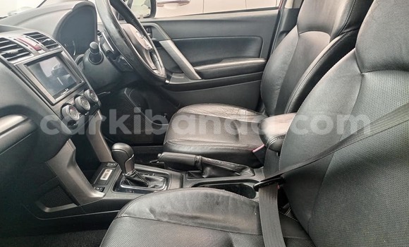 Acheter Occasion Voiture Subaru XT Rouge à Bugembe, Est Acheter Occasion Voiture Subaru XT Rouge à Bugembe, Est