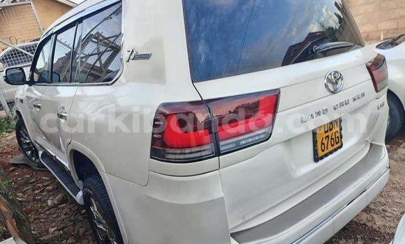 Buy Used Toyota Land Cruiser White Car in Bugembe in Eastern Buy Used Toyota Land Cruiser White Car in Bugembe in Eastern