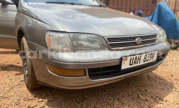 Nunua Ilio tumika Toyota Corolla Nyingine Gari ndani ya Kampala nchini Uganda