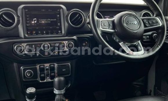 Gura Yakoze Jeep Cherokee Other Imodoka i Kampala mu Uganda Gura Yakoze Jeep Cherokee Other Imodoka i Kampala mu Uganda