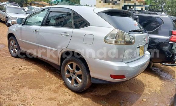 Gura Yakoze Toyota Harrier Other Imodoka i Kampala mu Uganda Gura Yakoze Toyota Harrier Other Imodoka i Kampala mu Uganda