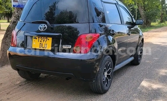Acheter Occasion Voiture Toyota IST Noir à Bugiri, Est Acheter Occasion Voiture Toyota IST Noir à Bugiri, Est