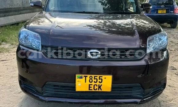 Gura Yakoze Toyota Runx Black Imodoka i Kaabong mu Northern Gura Yakoze Toyota Runx Black Imodoka i Kaabong mu Northern