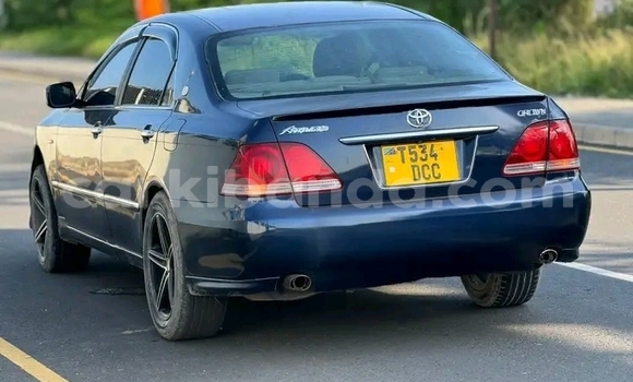 Acheter Occasion Voiture Toyota Crown Noir à Bugiri, Est Acheter Occasion Voiture Toyota Crown Noir à Bugiri, Est