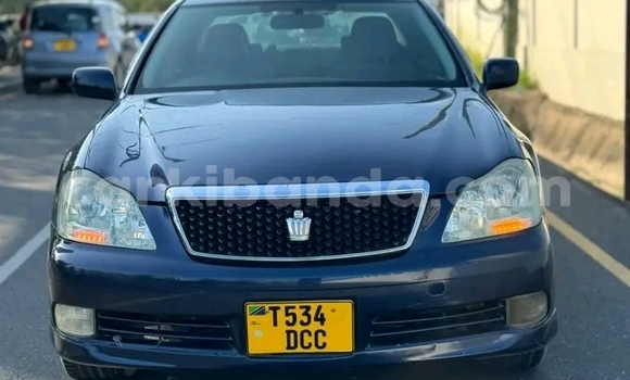 Acheter Occasion Voiture Toyota Crown Noir à Bugiri, Est Acheter Occasion Voiture Toyota Crown Noir à Bugiri, Est