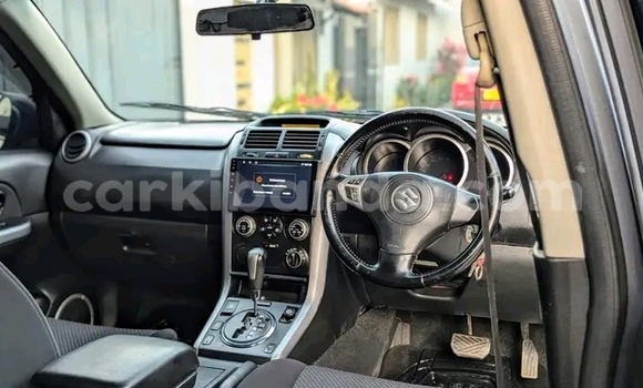 Gura Yakoze Suzuki Escudo Black Imodoka i Hoima mu Uganda Gura Yakoze Suzuki Escudo Black Imodoka i Hoima mu Uganda