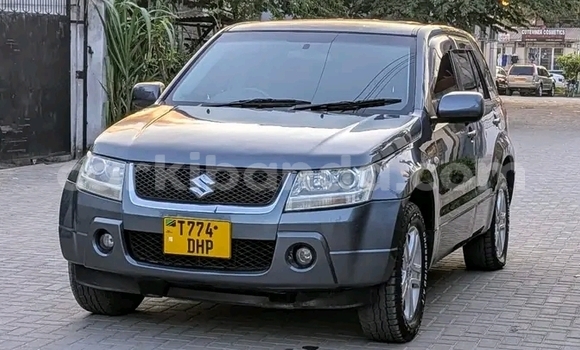Gura Yakoze Suzuki Escudo Black Imodoka i Hoima mu Uganda Gura Yakoze Suzuki Escudo Black Imodoka i Hoima mu Uganda