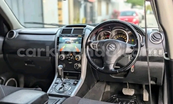 Gura Yakoze Suzuki Escudo Black Imodoka i Hoima mu Uganda Gura Yakoze Suzuki Escudo Black Imodoka i Hoima mu Uganda