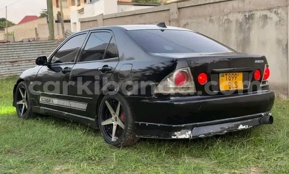 Gura Yakoze Toyota Altezza Black Imodoka i Bushenyi mu Western Gura Yakoze Toyota Altezza Black Imodoka i Bushenyi mu Western